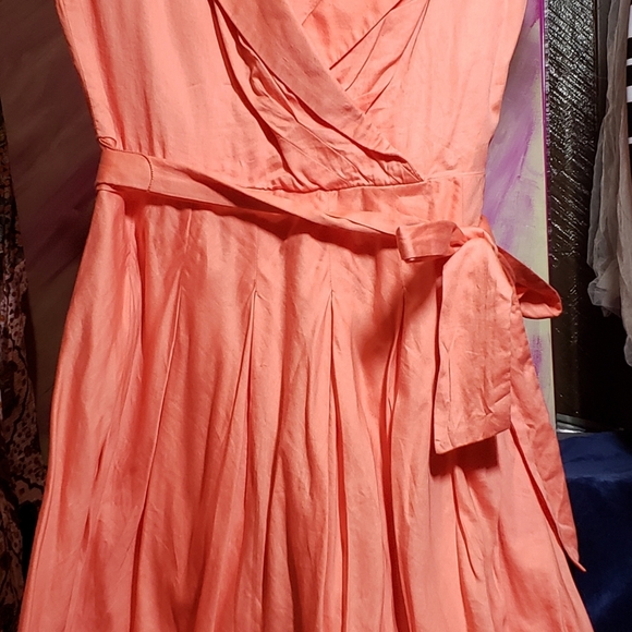 Dress - Picture 6 of 6